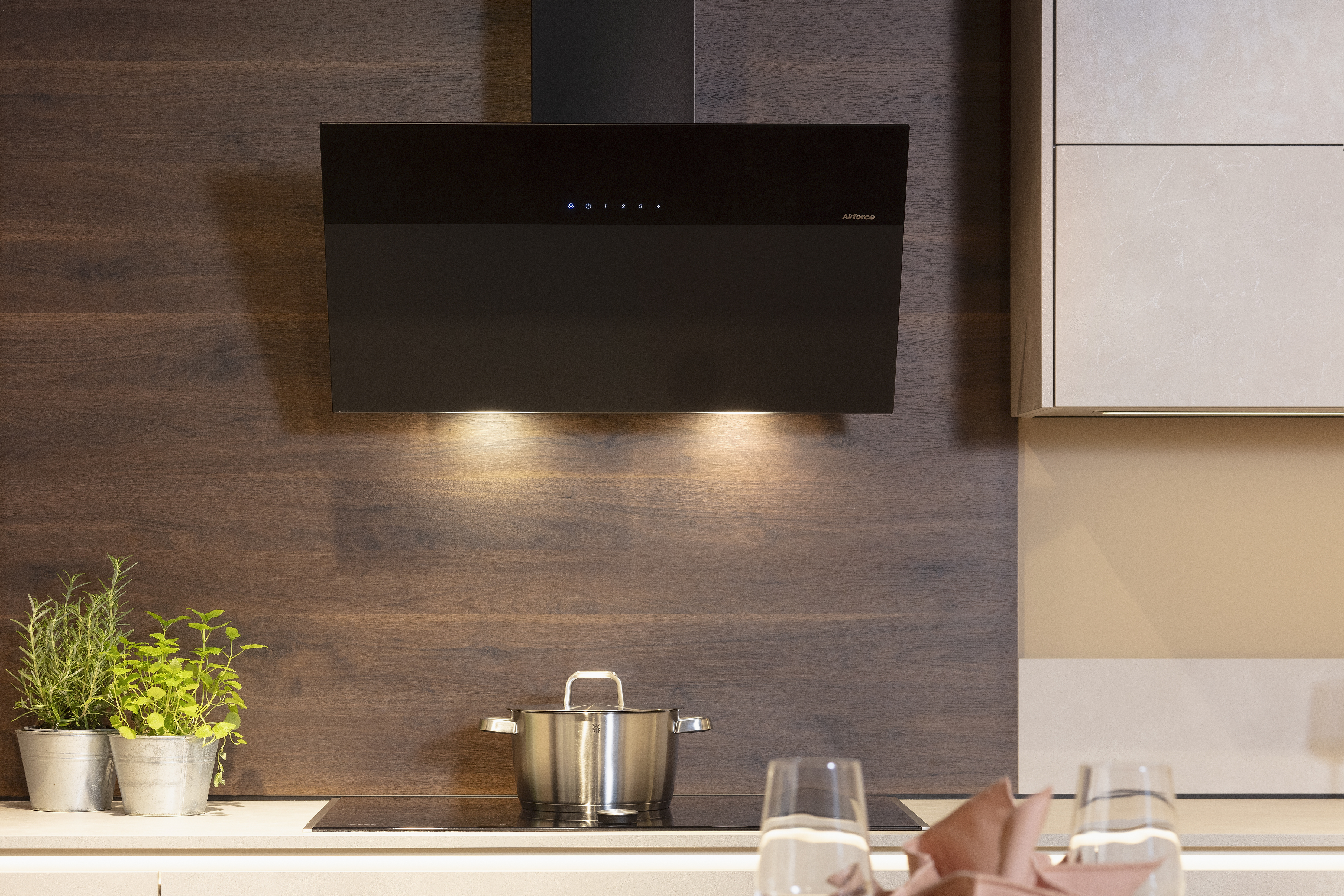 2023 Nobilia Küche RIVA in Beton-Sand mit Kopffrei-Dunstabzugshaube