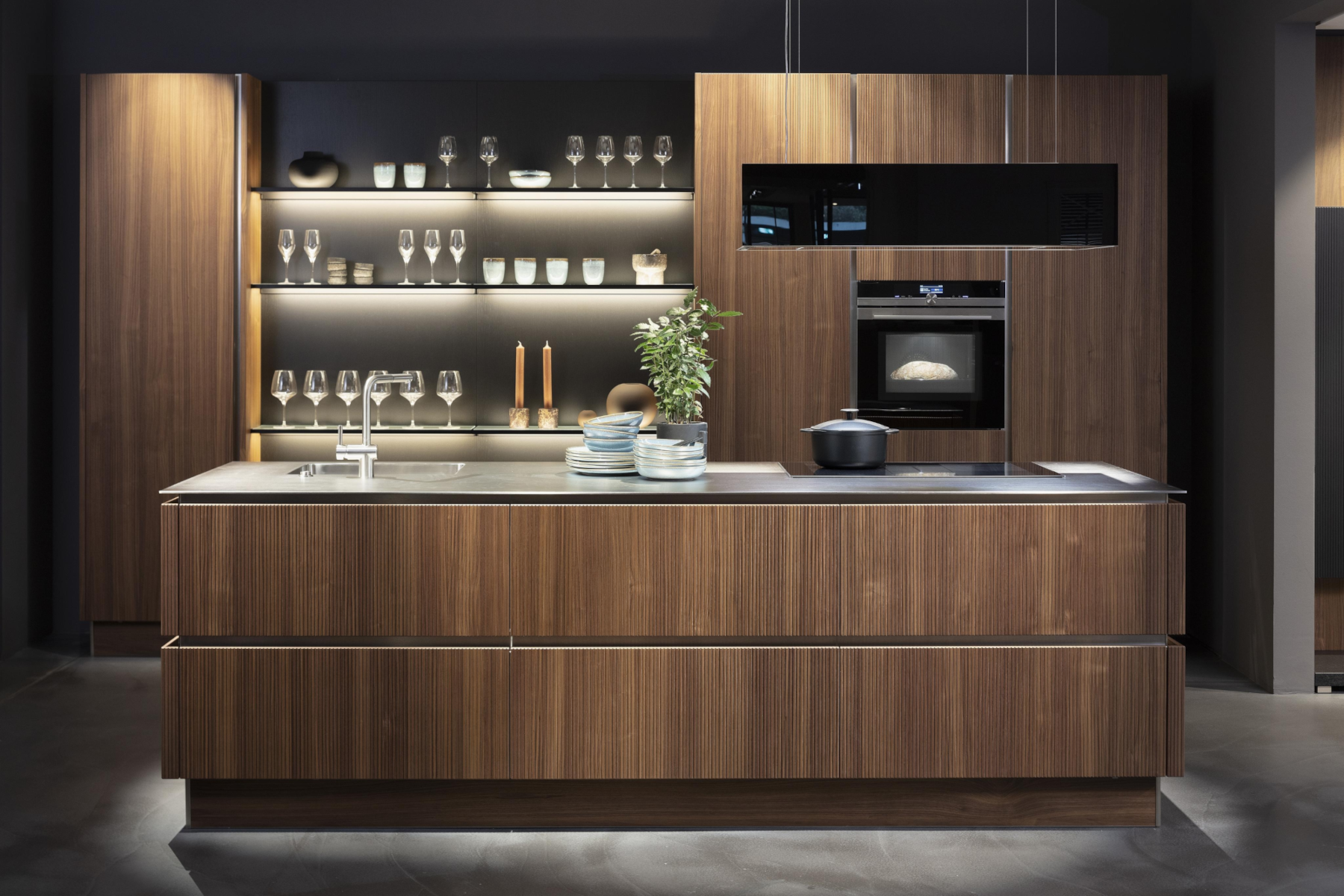 Häcker Kücheninsel Rillenfronten